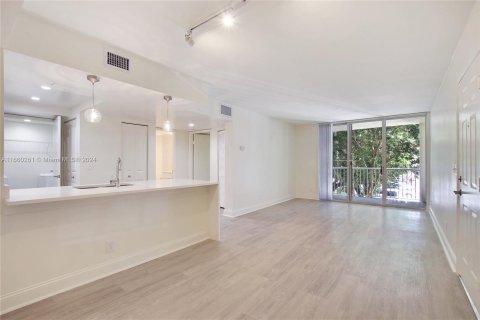 Copropriété à louer à Aventura, Floride: 1 chambre, 73.86 m2 № 1365453 - photo 2