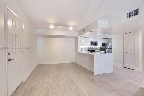 Copropriété à louer à Aventura, Floride: 1 chambre, 73.86 m2 № 1365453 - photo 13