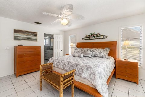 Villa ou maison à vendre à Merrit Island, Floride: 4 chambres, 192.31 m2 № 915952 - photo 19