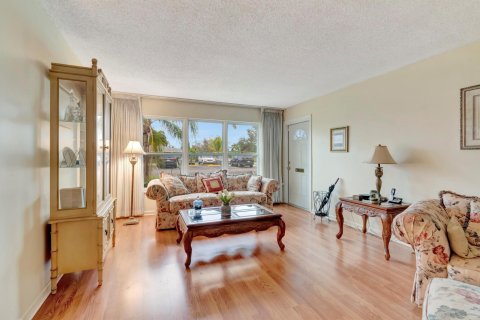 Villa ou maison à vendre à Delray Beach, Floride: 1 chambre, 92.34 m2 № 954500 - photo 18