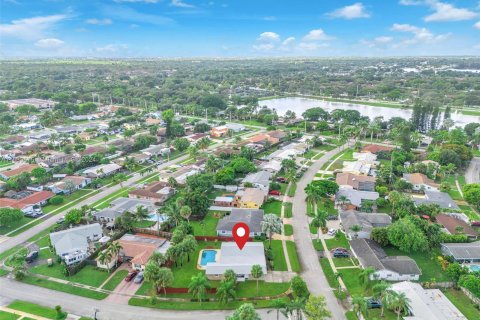 Villa ou maison à vendre à Coconut Creek, Floride: 3 chambres, 193.24 m2 № 1324526 - photo 10