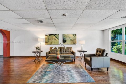 Condominio en venta en Wilton Manors, Florida, 2 dormitorios, 92.9 m2 № 975843 - foto 12