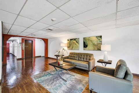 Condominio en venta en Wilton Manors, Florida, 2 dormitorios, 92.9 m2 № 975843 - foto 13
