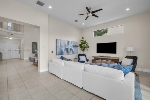 Villa ou maison à vendre à Delray Beach, Floride: 5 chambres, 481.98 m2 № 724224 - photo 8