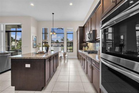 Casa en venta en Delray Beach, Florida, 5 dormitorios, 481.98 m2 № 724224 - foto 3