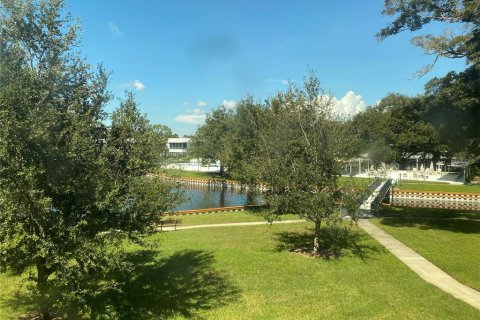 Condominio en venta en Seminole, Florida, 2 dormitorios, 81.2 m2 № 1403724 - foto 10