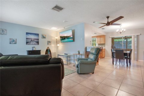 Casa en venta en St. Lucie, Florida, 2 dormitorios, 107.77 m2 № 1255663 - foto 7