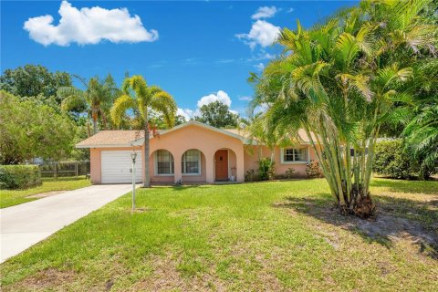 Casa en venta en St. Lucie, Florida, 2 dormitorios, 107.77 m2 № 1255663 - foto 2