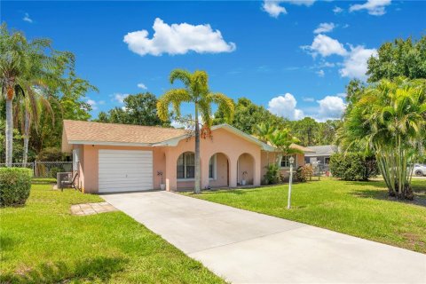 Casa en venta en St. Lucie, Florida, 2 dormitorios, 107.77 m2 № 1255663 - foto 3