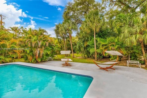 Villa ou maison à louer à Fort Lauderdale, Floride: 6 chambres, 326.09 m2 № 340527 - photo 4