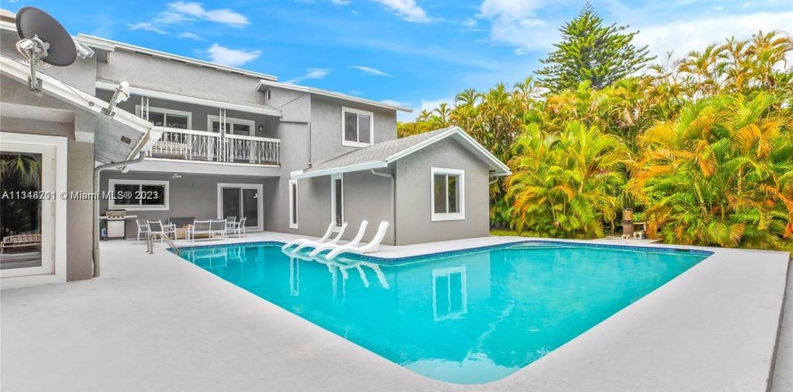 Villa ou maison à Fort Lauderdale, Floride 6 chambres, 326.09 m2 № 340527