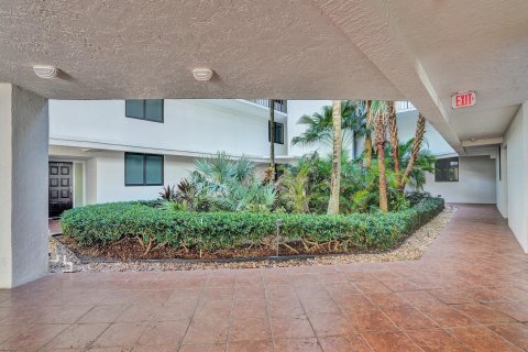 Condominio en venta en Highland Beach, Florida, 2 dormitorios, 208.1 m2 № 945935 - foto 4