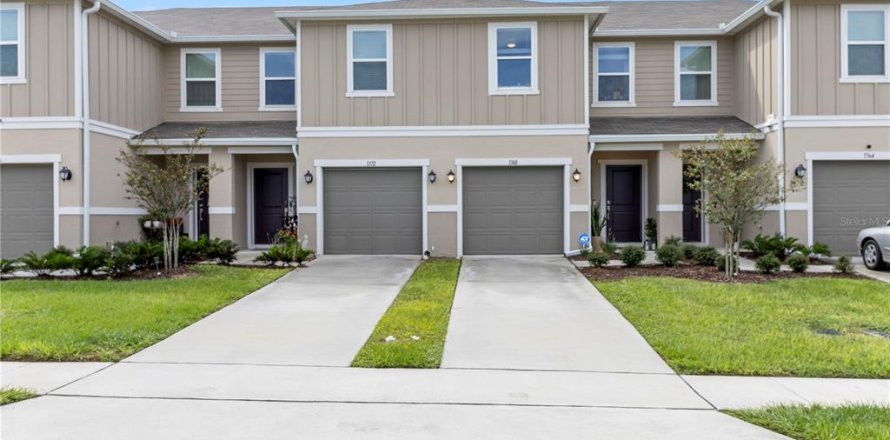 Townhouse in Davenport, Florida 3 bedrooms, 134.34 sq.m. № 1089149