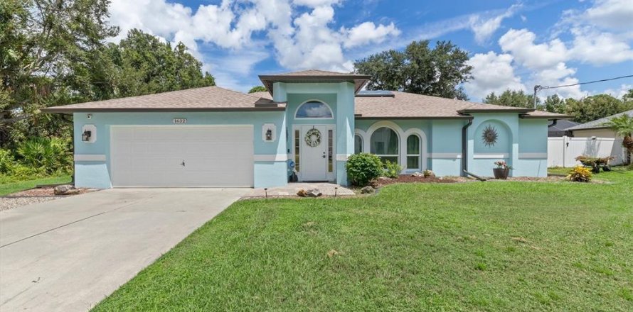 House in North Port, Florida 3 bedrooms, 155.61 sq.m. № 1363540