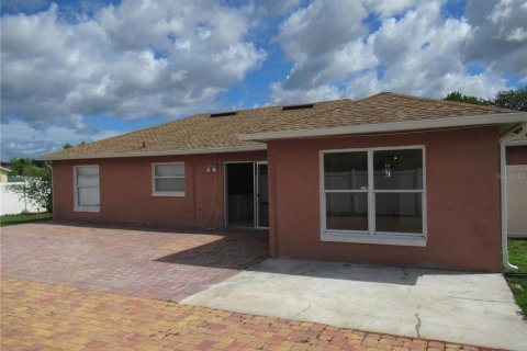 House in Kissimmee, Florida 3 bedrooms, 117.43 sq.m. № 1317056 - photo 13