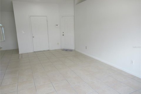 House in Kissimmee, Florida 3 bedrooms, 117.43 sq.m. № 1317056 - photo 5