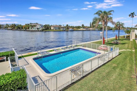 Condo in Pompano Beach, Florida, 1 bedroom  № 1011909 - photo 23