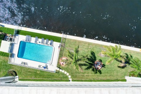 Copropriété à vendre à Pompano Beach, Floride: 1 chambre, 54.35 m2 № 1011909 - photo 9