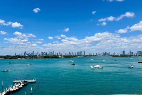 Condominio en venta en Miami Beach, Florida, 1 dormitorio, 79.15 m2 № 1306368 - foto 1