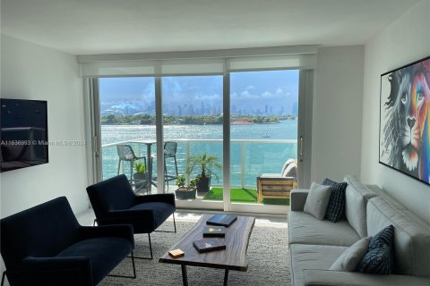 Condominio en venta en Miami Beach, Florida, 1 dormitorio, 79.15 m2 № 1306368 - foto 2