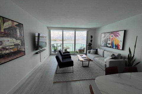 Condominio en venta en Miami Beach, Florida, 1 dormitorio, 79.15 m2 № 1306368 - foto 12