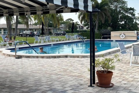 Villa ou maison à vendre à Delray Beach, Floride: 1 chambre, 92.34 m2 № 1100774 - photo 4