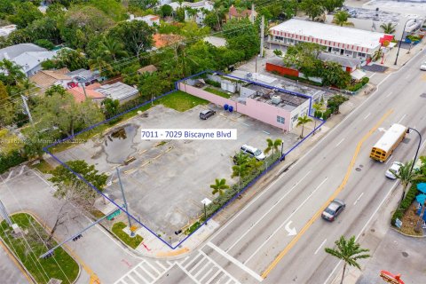 Купить коммерческую недвижимость в Майами, Флорида № 1804 - фото 2