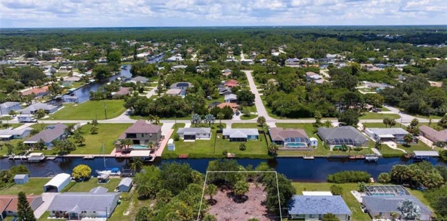 Terrain à Port Charlotte, Floride № 1365220