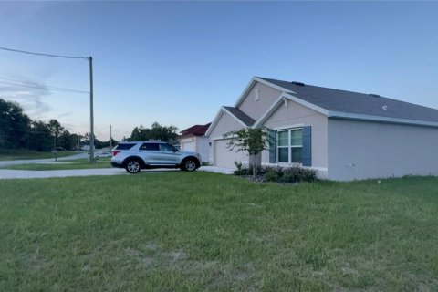 Villa ou maison à louer à Ocala, Floride: 4 chambres, 169.83 m2 № 1365274 - photo 2