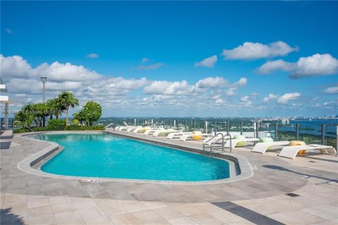 Copropriété à vendre à Miami, Floride: 2 chambres, 87.7 m2 № 1013665 - photo 30