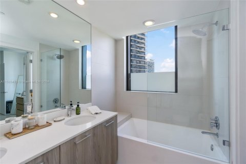 Copropriété à vendre à Miami, Floride: 2 chambres, 87.7 m2 № 1013665 - photo 15