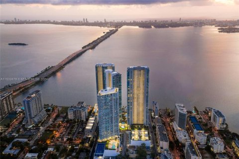 Condominio en venta en Miami, Florida, 2 dormitorios, 87.7 m2 № 1013665 - foto 28