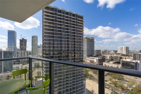 Condo in Miami, Florida, 2 bedrooms  № 1013665 - photo 22