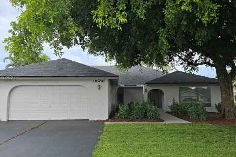 House in Sunrise, Florida 5 bedrooms, 211.35 sq.m. № 1393657 - photo 30