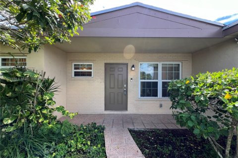 Casa en venta en Margate, Florida, 3 dormitorios, 133.04 m2 № 1393606 - foto 4