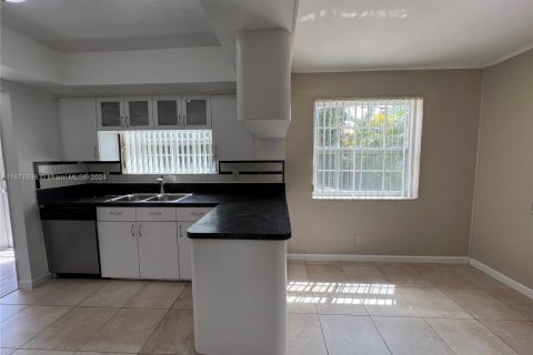 Casa en venta en Margate, Florida, 3 dormitorios, 133.04 m2 № 1393606 - foto 11