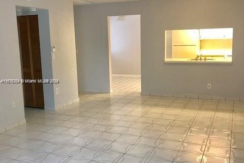 Condo in Miami, Florida, 2 bedrooms  № 1145641 - photo 3