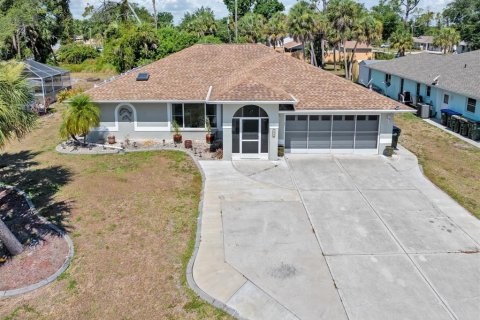 Villa ou maison à vendre à North Port, Floride: 3 chambres, 174.84 m2 № 1242956 - photo 4