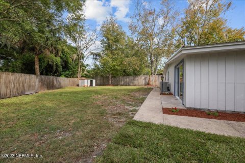 House in Jacksonville, Florida 3 bedrooms, 156.08 sq.m. № 883064 - photo 25