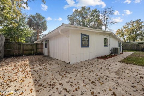 House in Jacksonville, Florida 3 bedrooms, 156.08 sq.m. № 883064 - photo 28