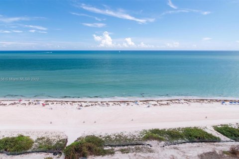 Condominio en alquiler en Miami Beach, Florida, 2 dormitorios, 86.4 m2 № 8177 - foto 20