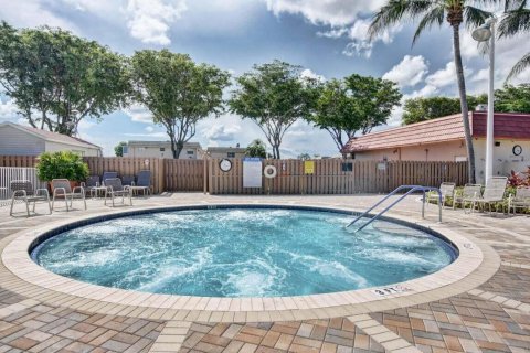 Copropriété à vendre à Delray Beach, Floride: 2 chambres, 84.54 m2 № 1229234 - photo 3