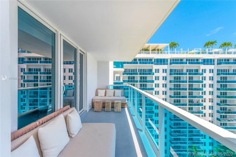 Condominio en alquiler en Miami Beach, Florida, 3 dormitorios, 156.73 m2 № 2553 - foto 18