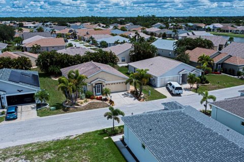 Casa en venta en Punta Gorda, Florida, 2 dormitorios, 130.06 m2 № 1244554 - foto 2