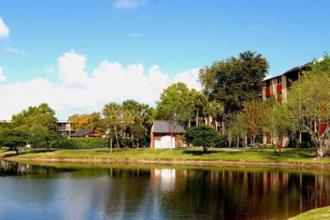 Condominio en venta en Pompano Beach, Florida, 2 dormitorios, 129.97 m2 № 850163 - foto 4