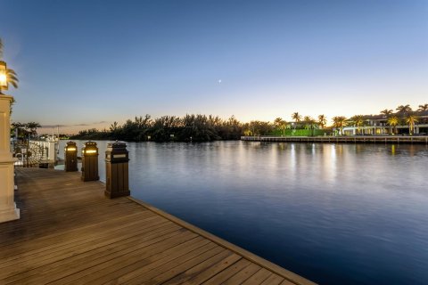 Casa en venta en Boca Raton, Florida, 6 dormitorios, 1119.94 m2 № 846585 - foto 1