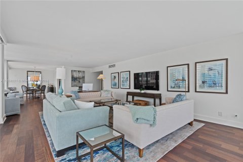 Copropriété à vendre à Fort Lauderdale, Floride: 2 chambres, 186.08 m2 № 1364830 - photo 10