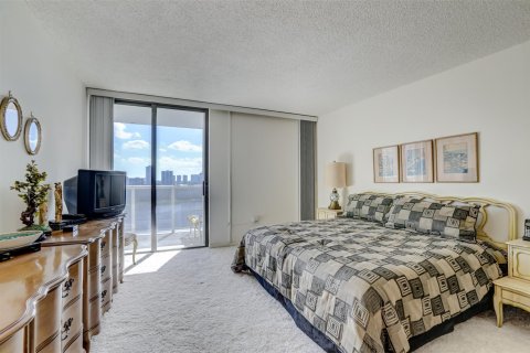 Condo in Aventura, Florida, 2 bedrooms  № 1183538 - photo 27