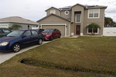 House in Kissimmee, Florida 4 bedrooms, 198.63 sq.m. № 1283009 - photo 1