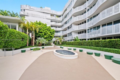 Condominio en venta en Miami Beach, Florida, 1 dormitorio, 64.29 m2 № 1236753 - foto 28